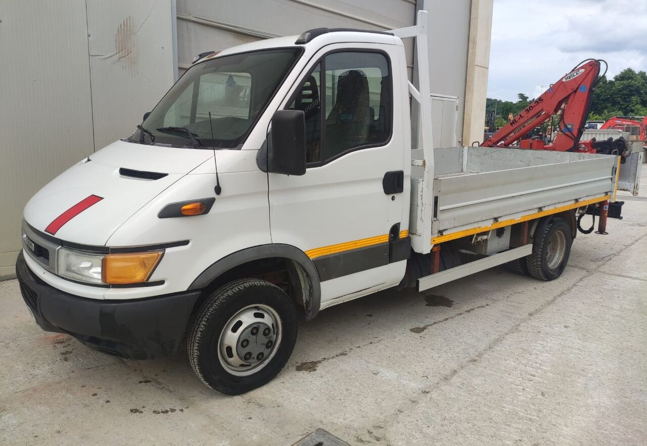 IVECO 50C15 - Dropside/ Flatbed truck, Crane truck: picture 3 IVECO 50C15 - Dropside/ Flatbed truck, Crane truck: picture 3