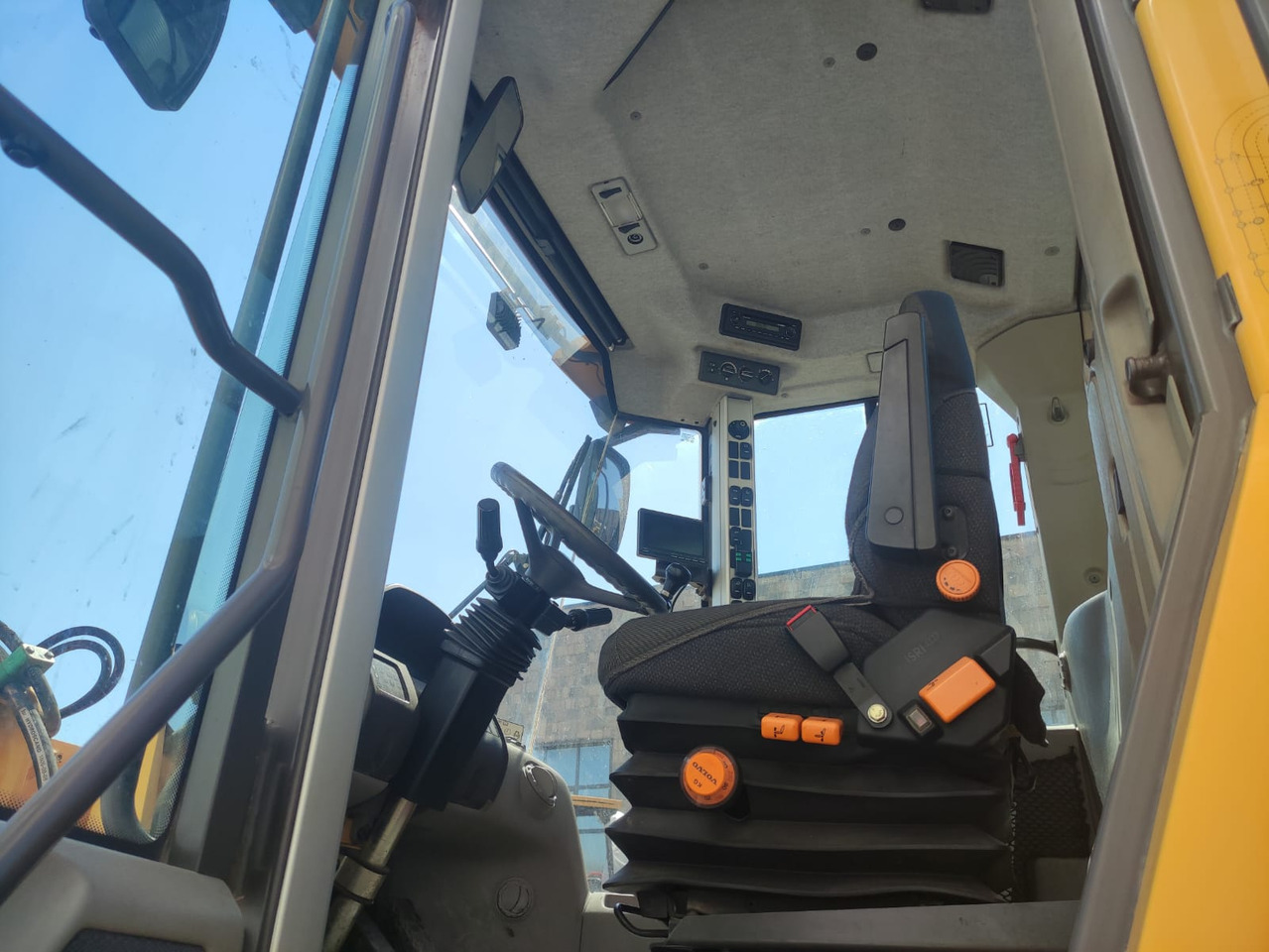 VOLVO L60F - Wheel loader: picture 5 VOLVO L60F - Wheel loader: picture 5
