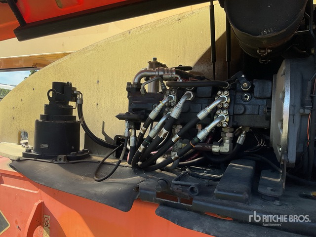 2005 JLG 1200SJP 4WD Telescopic Boom Lift - Telescopic boom: picture 5 2005 JLG 1200SJP 4WD Telescopic Boom Lift - Telescopic boom: picture 5