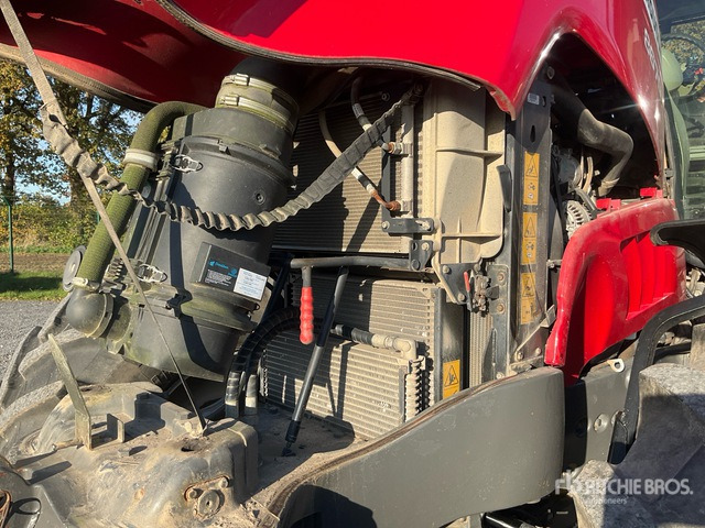 2011 Massey Ferguson 8670 Dyna-VT 4WD Tractor - Farm tractor: picture 5 2011 Massey Ferguson 8670 Dyna-VT 4WD Tractor - Farm tractor: picture 5