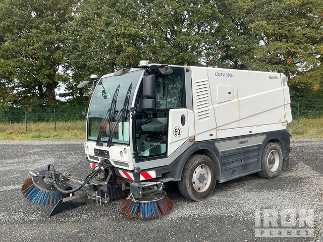 2015 Bucher CityCat CC5006 XL Sweeper/ Kehrmaschine - Road sweeper: picture 2 2015 Bucher CityCat CC5006 XL Sweeper/ Kehrmaschine - Road sweeper: picture 2