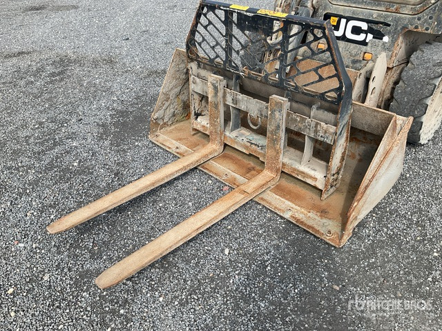 2019 JCB 215 T4 Compact Skid Steer Loader - Skid steer loader: picture 5 2019 JCB 215 T4 Compact Skid Steer Loader - Skid steer loader: picture 5
