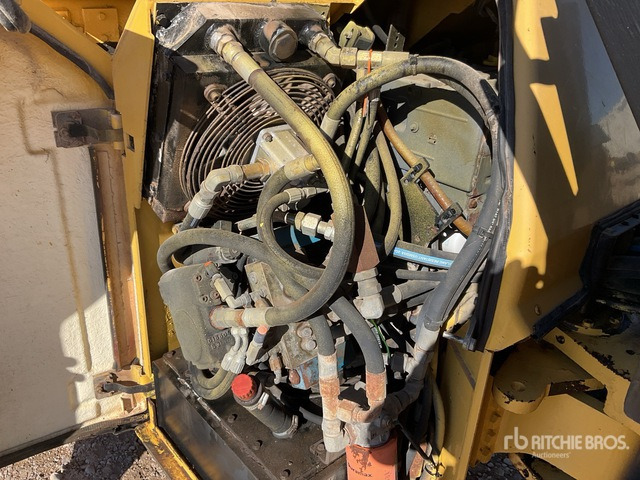 2004 Dynapac CC222 / Double Drum Roller - Road roller: picture 5 2004 Dynapac CC222 / Double Drum Roller - Road roller: picture 5