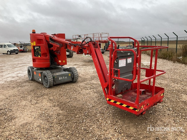 2006 JLG E300 AJP 2WD Electric Articulating Boom Lift - Articulated boom: picture 3 2006 JLG E300 AJP 2WD Electric Articulating Boom Lift - Articulated boom: picture 3