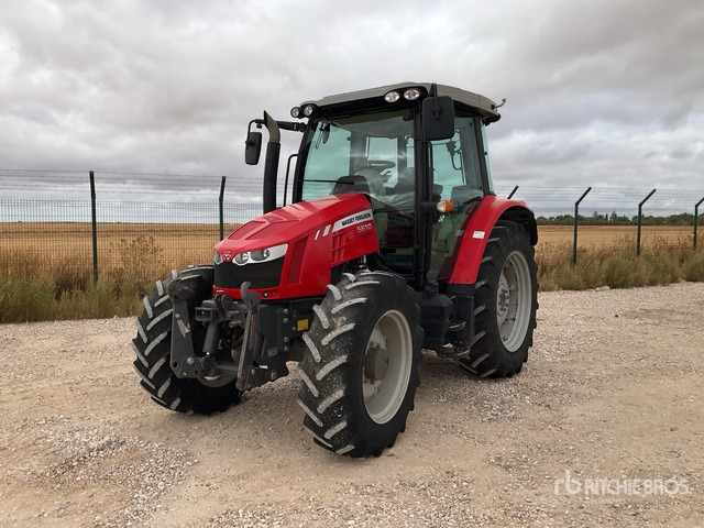 2014 Massey Ferguson MF 5610 4RM 4WD Tractor - Farm tractor: picture 2 2014 Massey Ferguson MF 5610 4RM 4WD Tractor - Farm tractor: picture 2
