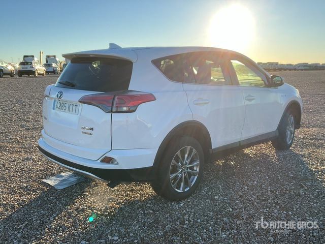 2019 Toyota RAV4 Hybrid SUV - SUV: picture 3 2019 Toyota RAV4 Hybrid SUV - SUV: picture 3