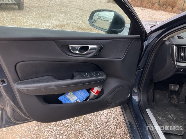 2021 Volvo V60 SUV - SUV: picture 4 2021 Volvo V60 SUV - SUV: picture 4