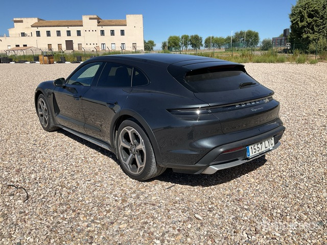 2022 Porsche Taycan 4 CROSS AWD Electric Automobile - Car: picture 2 2022 Porsche Taycan 4 CROSS AWD Electric Automobile - Car: picture 2