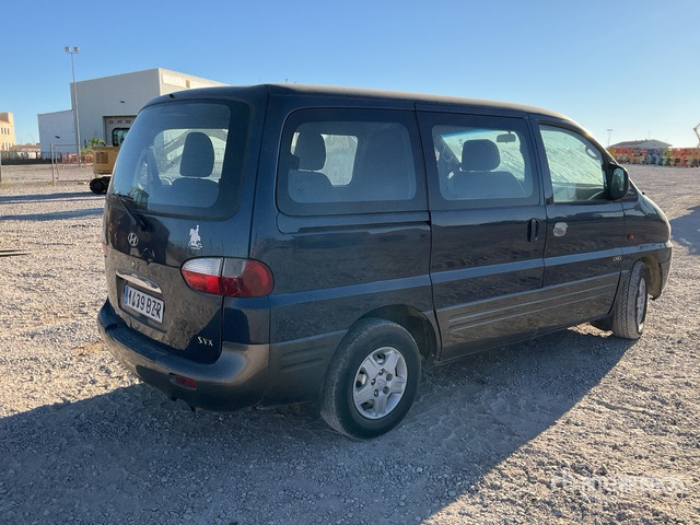 2002 Hyundai H1 6 Passenger Van - Commercial vehicle: picture 3 2002 Hyundai H1 6 Passenger Van - Commercial vehicle: picture 3