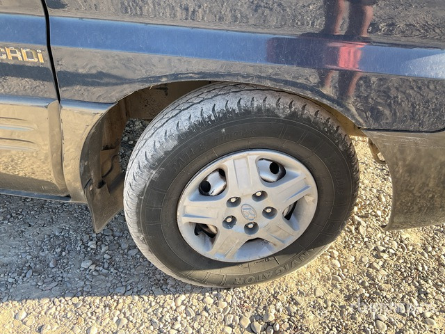 2002 Hyundai H1 6 Passenger Van - Commercial vehicle: picture 4 2002 Hyundai H1 6 Passenger Van - Commercial vehicle: picture 4