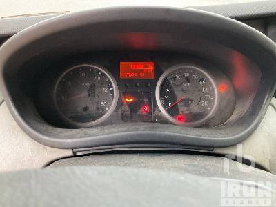 Car RENAULT TRAFIC 6: picture 6