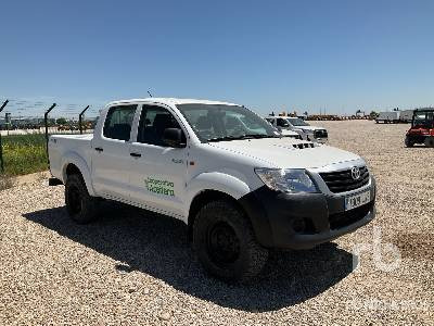 TOYOTA HILUX - Pickup truck: picture 4 TOYOTA HILUX - Pickup truck: picture 4