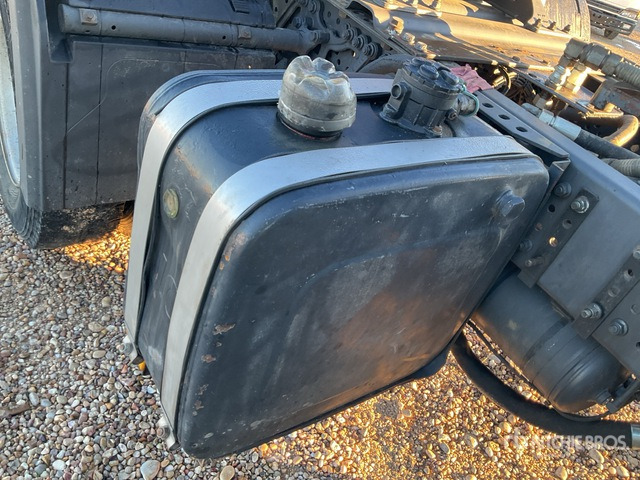 2012 Mercedes-Benz Actros 1845LS 4x2 S/A Sleeper Truck Tractor - Tractor unit: picture 4 2012 Mercedes-Benz Actros 1845LS 4x2 S/A Sleeper Truck Tractor - Tractor unit: picture 4