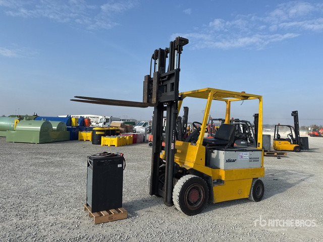 1997 OM E40N 4000 kg Electric Forklift - Electric forklift: picture 1 1997 OM E40N 4000 kg Electric Forklift - Electric forklift: picture 1