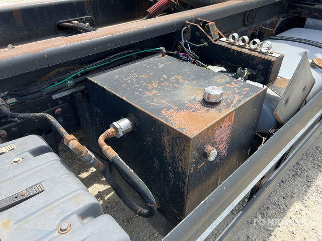 2002 MAN TGA 460 6x2 Roll-Off Truck - Flail mower/ Mulcher: picture 5 2002 MAN TGA 460 6x2 Roll-Off Truck - Flail mower/ Mulcher: picture 5
