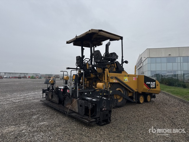 2010 Cat AP600D Wheel Asphalt Paver - Asphalt paver: picture 4 2010 Cat AP600D Wheel Asphalt Paver - Asphalt paver: picture 4