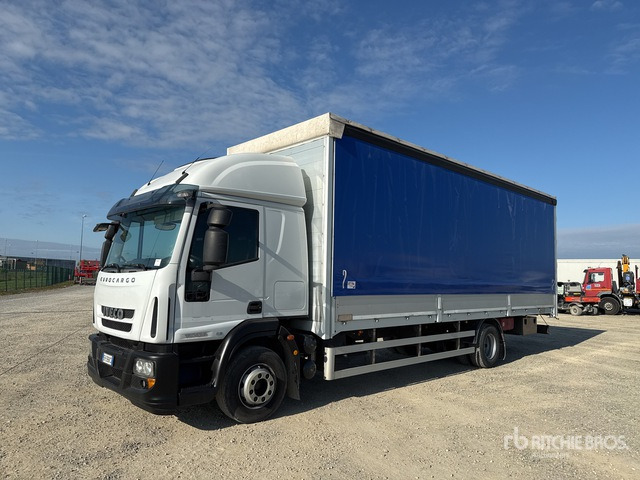 2011 Iveco Eurocargo 160E28 4x2 Curtain Side Truck - Curtainsider truck: picture 2 2011 Iveco Eurocargo 160E28 4x2 Curtain Side Truck - Curtainsider truck: picture 2