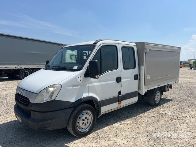 2012 Iveco 35S15 Crew Cab (Inoperable) Curtain Side Truck - Flail mower/ Mulcher: picture 3 2012 Iveco 35S15 Crew Cab (Inoperable) Curtain Side Truck - Flail mower/ Mulcher: picture 3