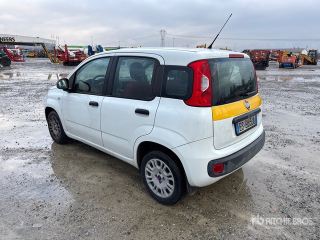 2013 Fiat Panda Automobile - Car: picture 2 2013 Fiat Panda Automobile - Car: picture 2