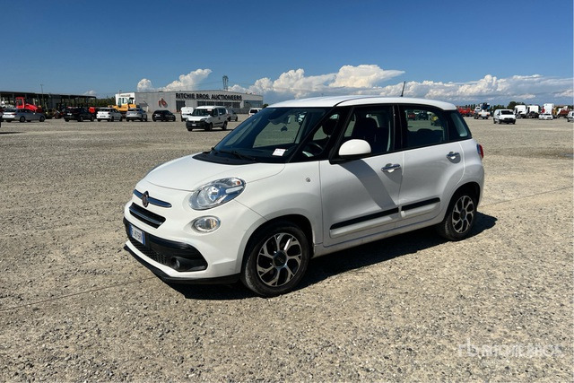 2017 Fiat 500L Automobile - Car: picture 3 2017 Fiat 500L Automobile - Car: picture 3