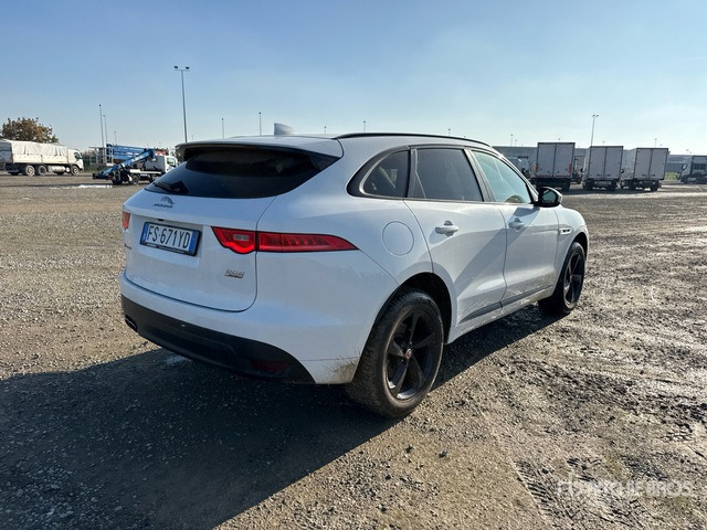 2018 Jaguar F-Pace 2.0d I4 132KW R-SPORT AWD SUV - SUV: picture 4 2018 Jaguar F-Pace 2.0d I4 132KW R-SPORT AWD SUV - SUV: picture 4