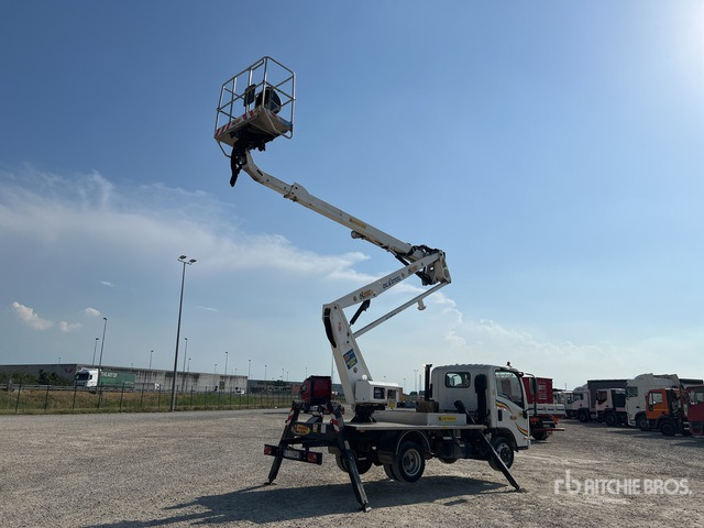 2019 Isuzu M21 2018 Oil&Steel Snake 189 18 m on Bucket Truck - Truck mounted aerial platform: picture 3 2019 Isuzu M21 2018 Oil&Steel Snake 189 18 m on Bucket Truck - Truck mounted aerial platform: picture 3