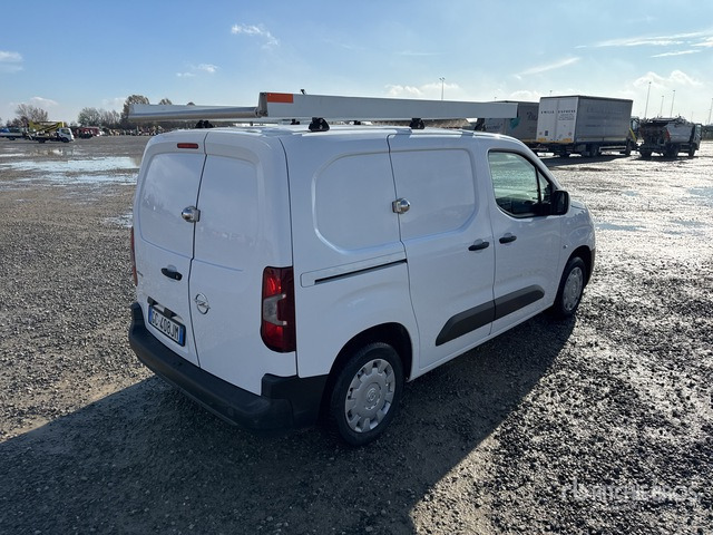 2020 Opel Combo 1.5 100CV EDITION L1 MT6 Van Truck - Box truck: picture 3 2020 Opel Combo 1.5 100CV EDITION L1 MT6 Van Truck - Box truck: picture 3