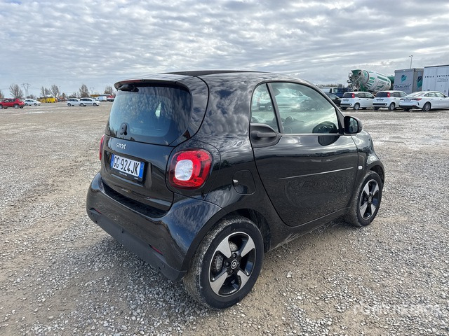 2021 SMART Fortwo COUP EQ 60KW PASSION Automobile - Car: picture 3 2021 SMART Fortwo COUP EQ 60KW PASSION Automobile - Car: picture 3