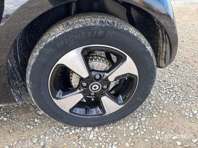 2021 SMART Fortwo COUP EQ 60KW PASSION Automobile - Car: picture 4 2021 SMART Fortwo COUP EQ 60KW PASSION Automobile - Car: picture 4