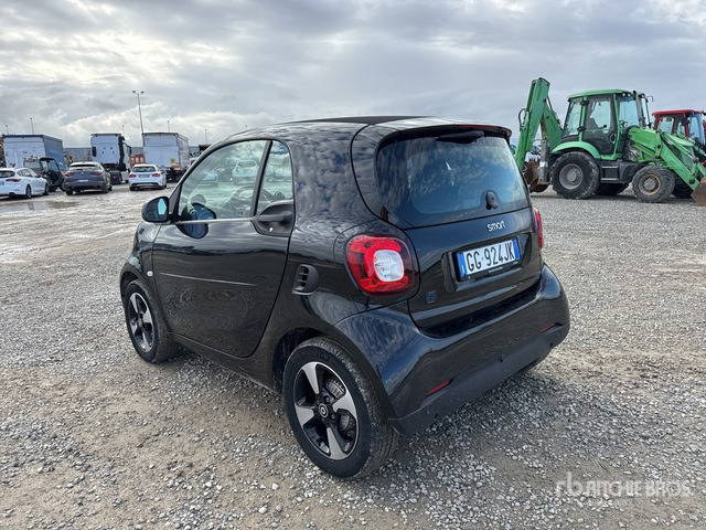 2021 SMART Fortwo COUP EQ 60KW PASSION Automobile - Car: picture 2 2021 SMART Fortwo COUP EQ 60KW PASSION Automobile - Car: picture 2
