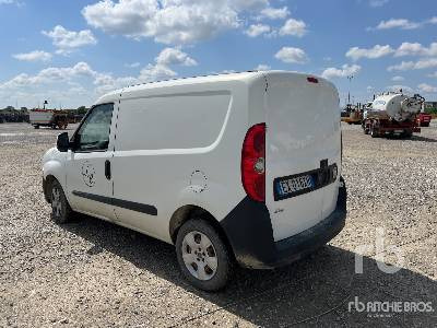 FIAT DOBLO - Box truck: picture 2 FIAT DOBLO - Box truck: picture 2