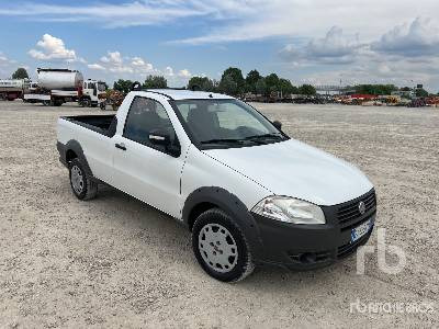 FIAT STRADA 1.3 MULT - Box truck: picture 4 FIAT STRADA 1.3 MULT - Box truck: picture 4