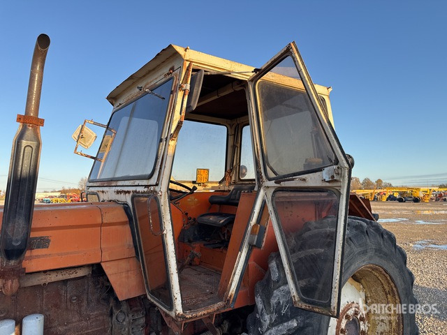 Fiat 1300 DT 4WD Tractor - Farm tractor: picture 5 Fiat 1300 DT 4WD Tractor - Farm tractor: picture 5