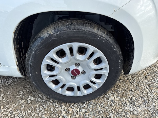 2021 Fiat Panda BERLINA 1.0 70CV HYBRID EURO 6D ... Automobile - Other machinery: picture 4 2021 Fiat Panda BERLINA 1.0 70CV HYBRID EURO 6D ... Automobile - Other machinery: picture 4