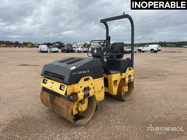 2004 Bomag BW120 AD-3 Compacteur Vibrant Tandem (Inop ... Double Drum Roller - Road roller: picture 1 2004 Bomag BW120 AD-3 Compacteur Vibrant Tandem (Inop ... Double Drum Roller - Road roller: picture 1