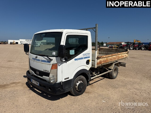 2008 Nissan Cabstar 35.13 Camion Benne (Inoperable) Dump Truck: Light Duty - Tipper: picture 1 2008 Nissan Cabstar 35.13 Camion Benne (Inoperable) Dump Truck: Light Duty - Tipper: picture 1
