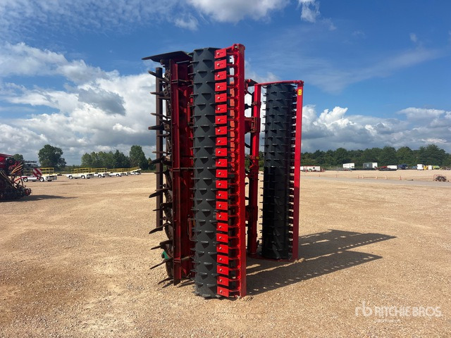 2012 Kverneland NG-S 101 F35 6 m 3-Point Herse Rotative Power Harrow - Power harrow: picture 3 2012 Kverneland NG-S 101 F35 6 m 3-Point Herse Rotative Power Harrow - Power harrow: picture 3