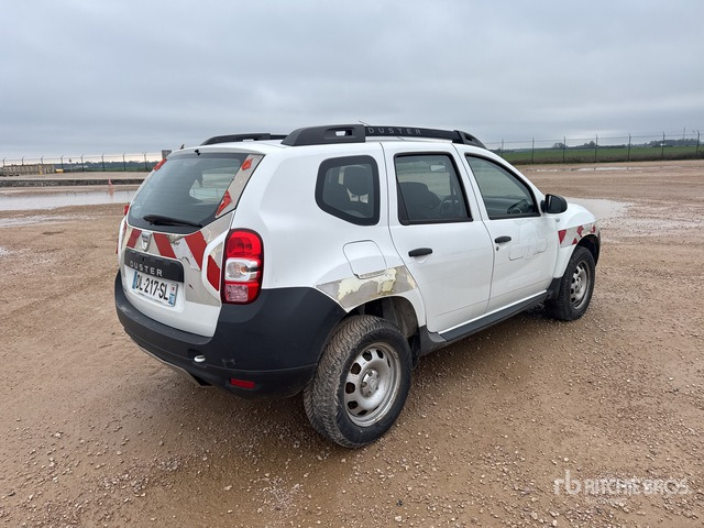 2014 DACIA Duster 4x4 4WD SUV (Inoperable) SUV - SUV: picture 3 2014 DACIA Duster 4x4 4WD SUV (Inoperable) SUV - SUV: picture 3