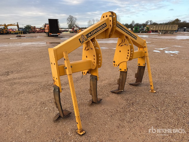 Agrisem Combiplow 32S Subsoiler - Subsoiler: picture 3 Agrisem Combiplow 32S Subsoiler - Subsoiler: picture 3