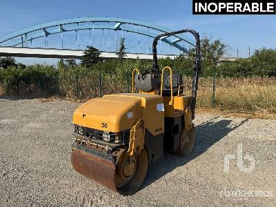 CAT CB214E Compacteur Vibrant Tandem (Inop ... - Road roller: picture 1 CAT CB214E Compacteur Vibrant Tandem (Inop ... - Road roller: picture 1