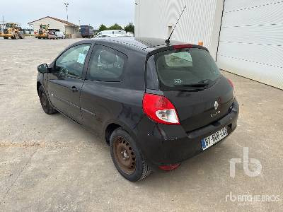 RENAULT CLIO Automobile - Car: picture 2 RENAULT CLIO Automobile - Car: picture 2