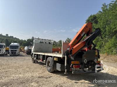 RENAULT KERAX 370DCI 2006 Palfinger PK12000 2590 kg ... - Dropside/ Flatbed truck, Crane truck: picture 3 RENAULT KERAX 370DCI 2006 Palfinger PK12000 2590 kg ... - Dropside/ Flatbed truck, Crane truck: picture 3