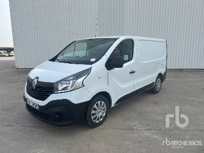 RENAULT TRAFIC - Box truck: picture 1 RENAULT TRAFIC - Box truck: picture 1