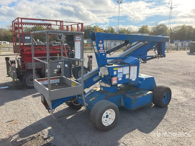 2013 Nifty-Lift HR12NDE 2WD Hybrid Articulating Boom Lift - Articulated boom: picture 2 2013 Nifty-Lift HR12NDE 2WD Hybrid Articulating Boom Lift - Articulated boom: picture 2