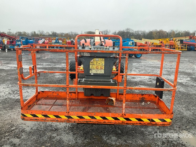 2014 JLG 600AJ 4WD Diesel Articulating Boom Lift - Articulated boom: picture 5 2014 JLG 600AJ 4WD Diesel Articulating Boom Lift - Articulated boom: picture 5