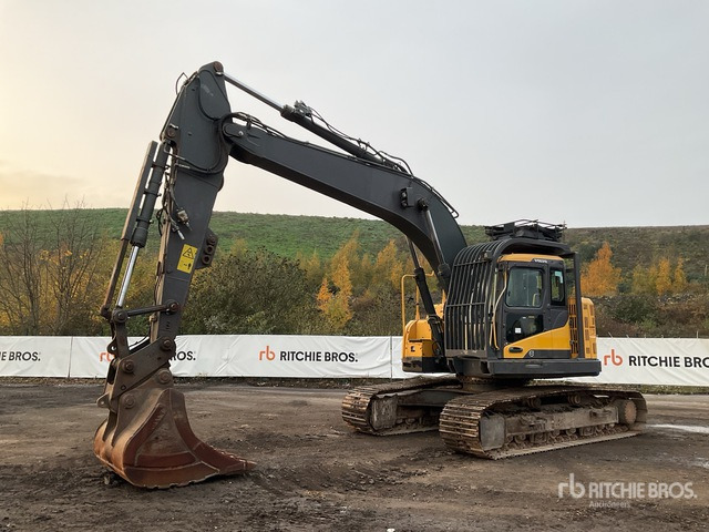 2014 Volvo ECR235DL Tracked Excavator - Crawler excavator: picture 1 2014 Volvo ECR235DL Tracked Excavator - Crawler excavator: picture 1