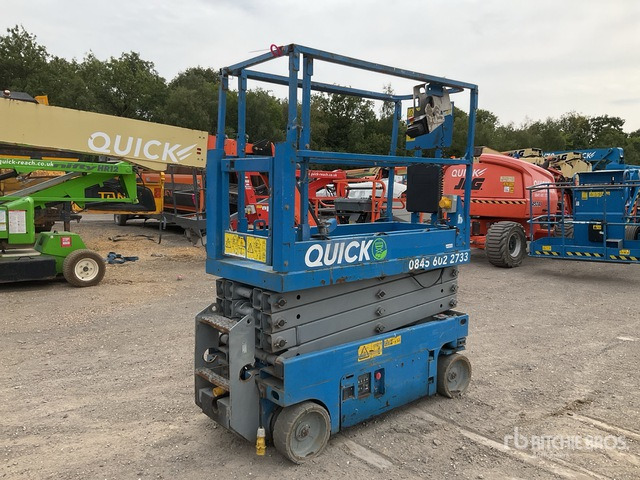 2015 Genie GS1932 Electric Scissor Lift - Scissor lift: picture 3 2015 Genie GS1932 Electric Scissor Lift - Scissor lift: picture 3