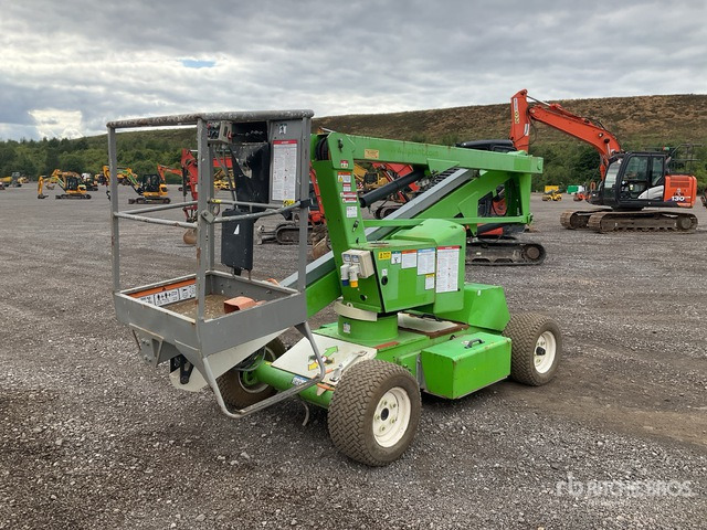 2015 Nifty-Lift HR12NDE 2WD Hybrid Articulating Boom Lift - Articulated boom: picture 4 2015 Nifty-Lift HR12NDE 2WD Hybrid Articulating Boom Lift - Articulated boom: picture 4
