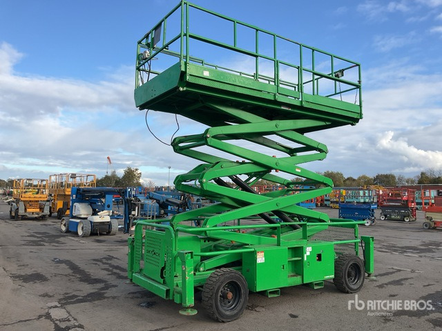 2015 Skyjack SJ9241 4x4 Diesel Scissor Lift - Scissor lift: picture 1 2015 Skyjack SJ9241 4x4 Diesel Scissor Lift - Scissor lift: picture 1