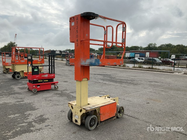 2016 JLG 1230ES Vertical Mast Lift - Vertical mast lift: picture 2 2016 JLG 1230ES Vertical Mast Lift - Vertical mast lift: picture 2